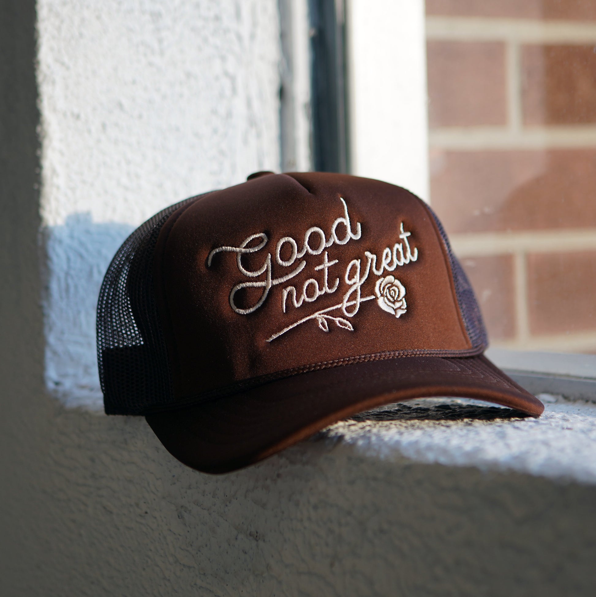 Casquette de camionneur en mousse, bonne et pas excellente