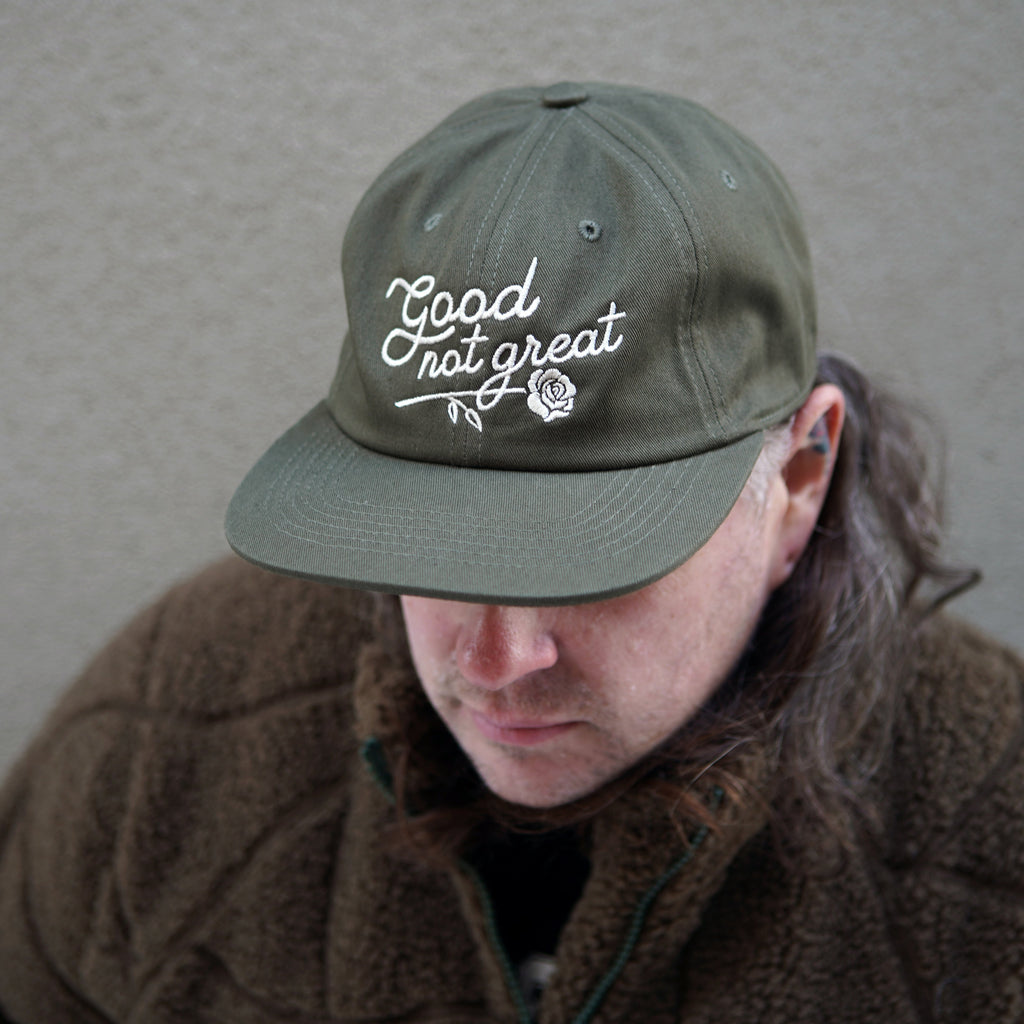 Bon, pas génial, chapeau non structuré