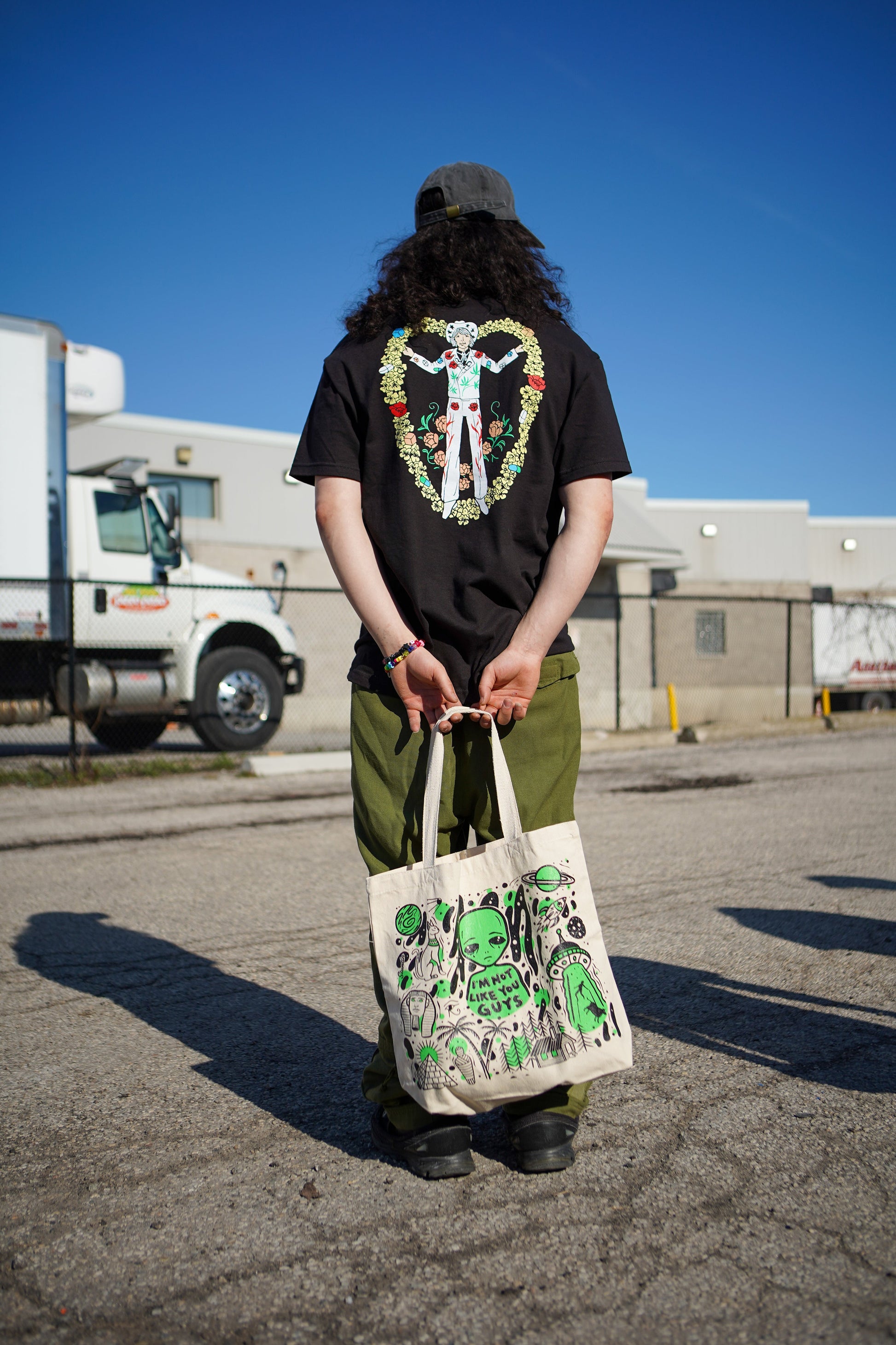 Aliens Exist Tote Bag