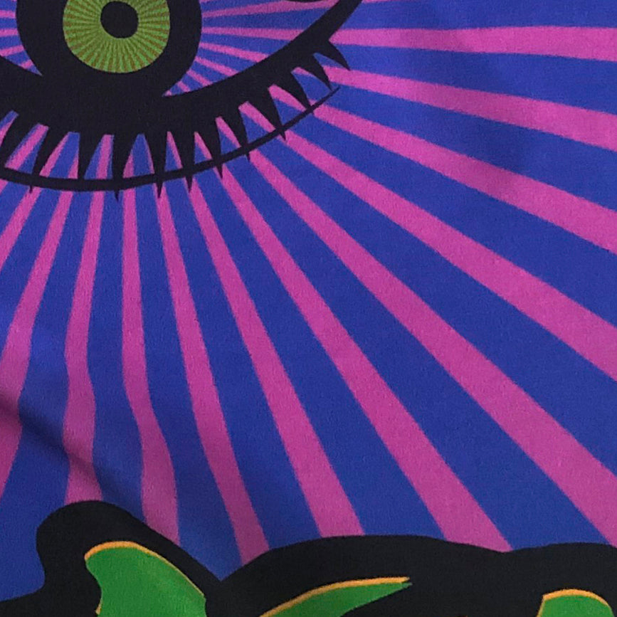 foulard en soie espion aux yeux verts