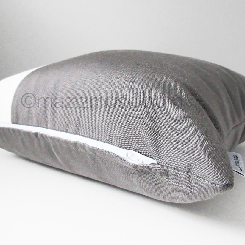 Housse de coussin d'extérieur moderne en Sunbrella® gris et blanc, housse de coussin gris anthracite 