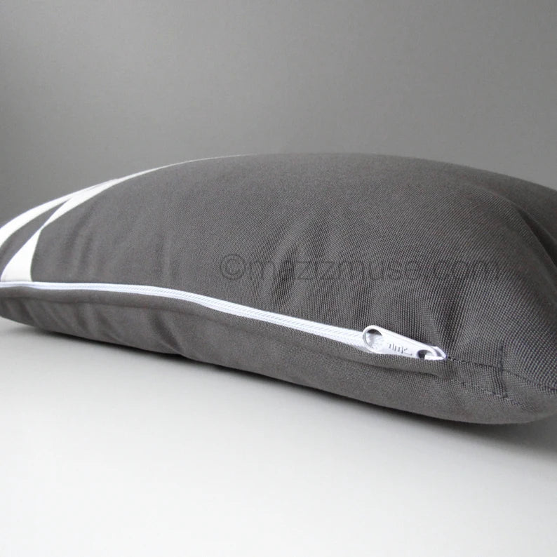 Housse de coussin décorative d'extérieur vert citron et gris, coussins Sunbrella modernes