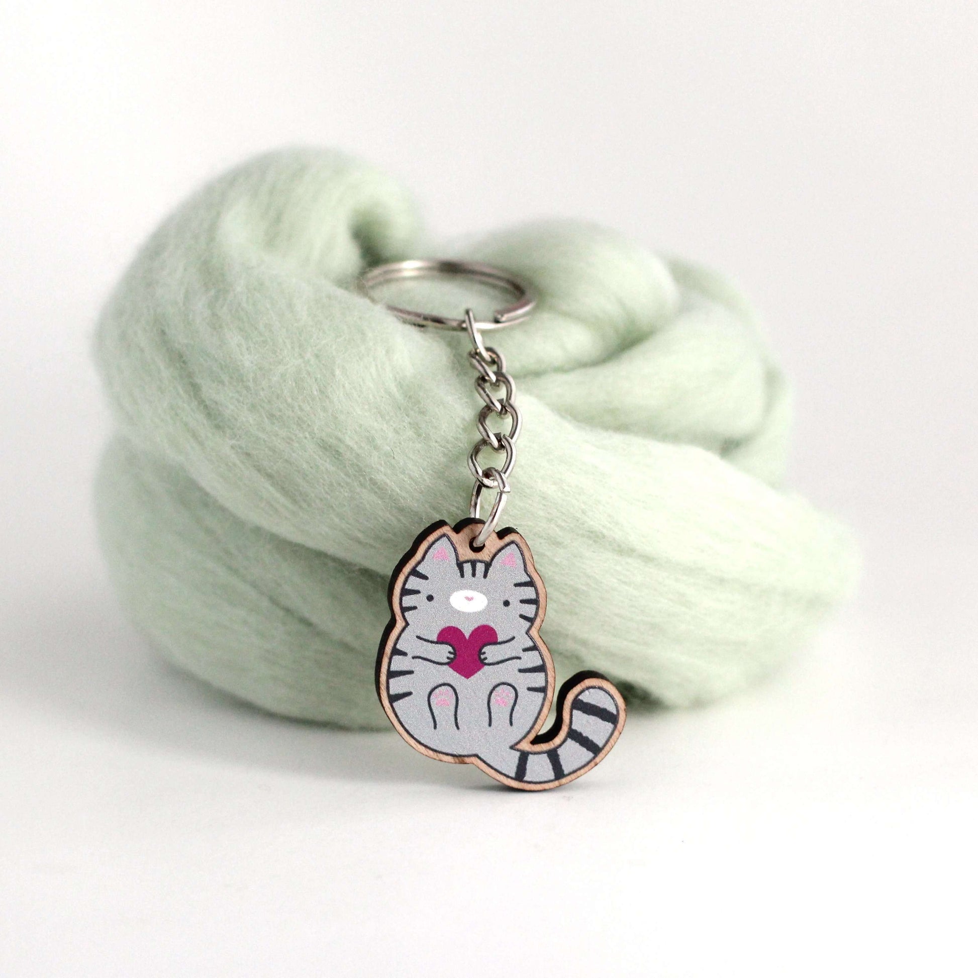 Porte-clés en bois chat tigré gris - Cadeau durable - Porte-clés mignon
