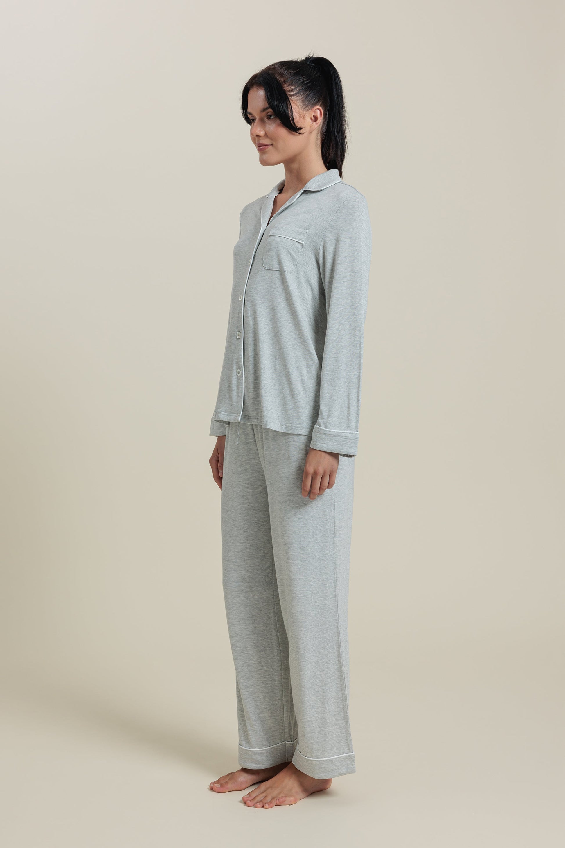 Ensemble de pyjama<br> Ensemble pyjama court à boutons en bambou