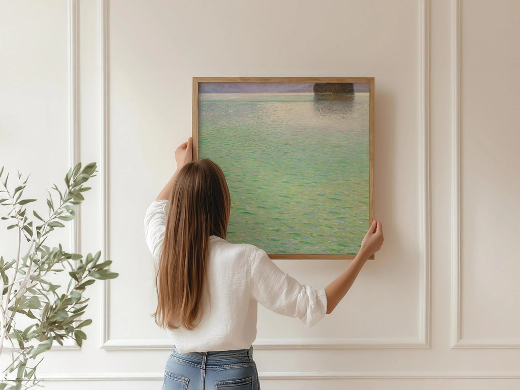 Estampe de Gustav Klimt sur l'île d'Attersee : Scène tranquille du lac vert