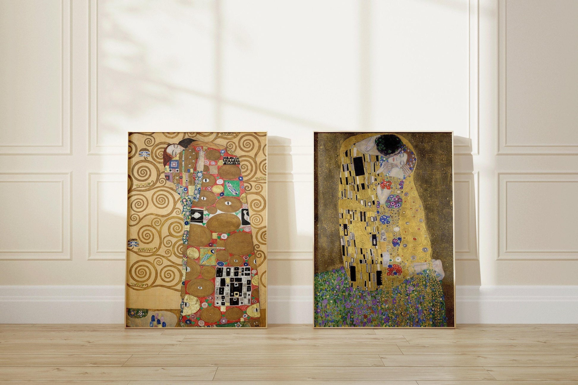 Gustav Klimt - Duo d'estampes - L'Étreinte et le Baiser | Œuvre iconique - Peinture célèbre disponible encadrée