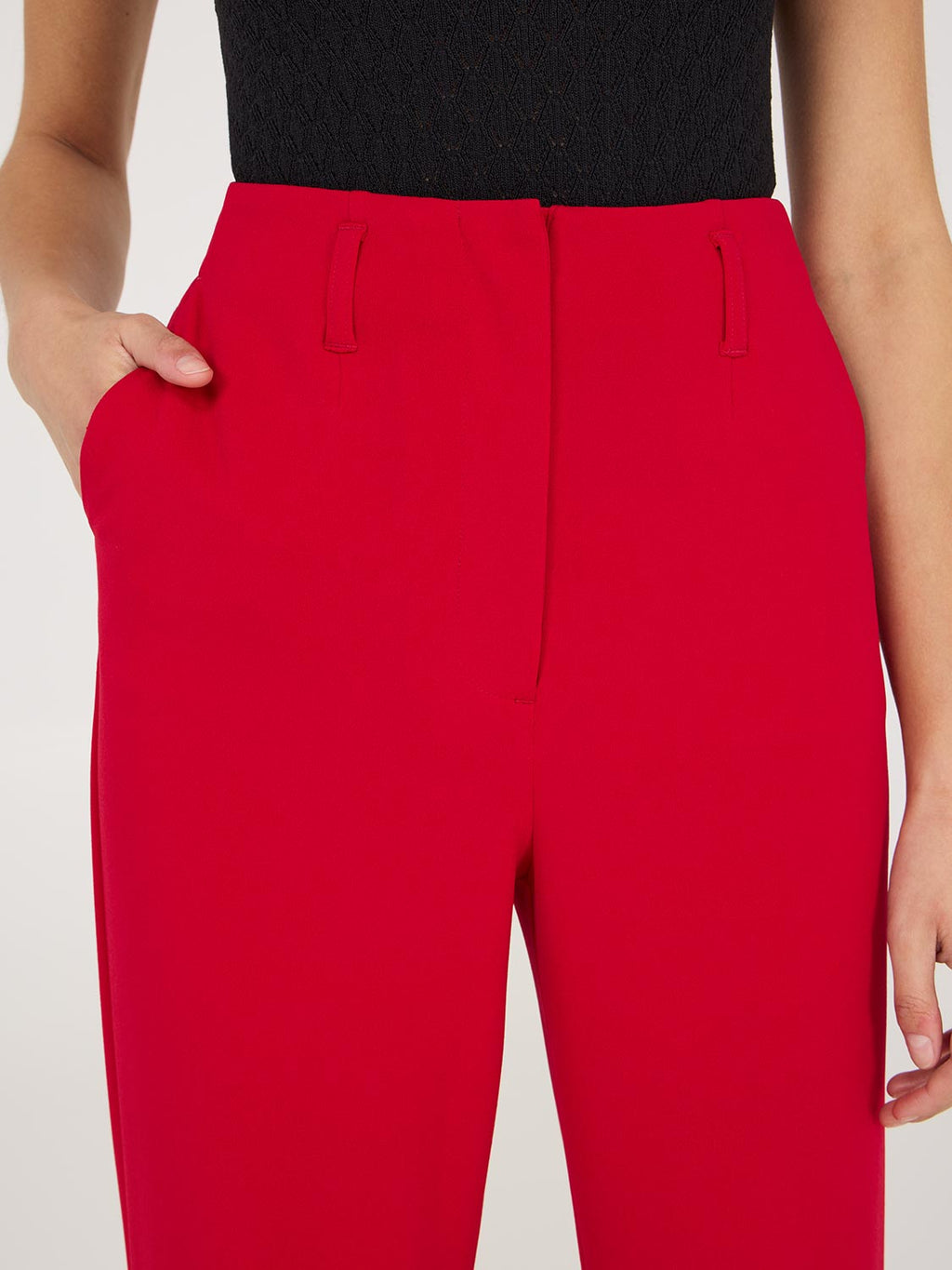 Pantalon zippé sur le devant