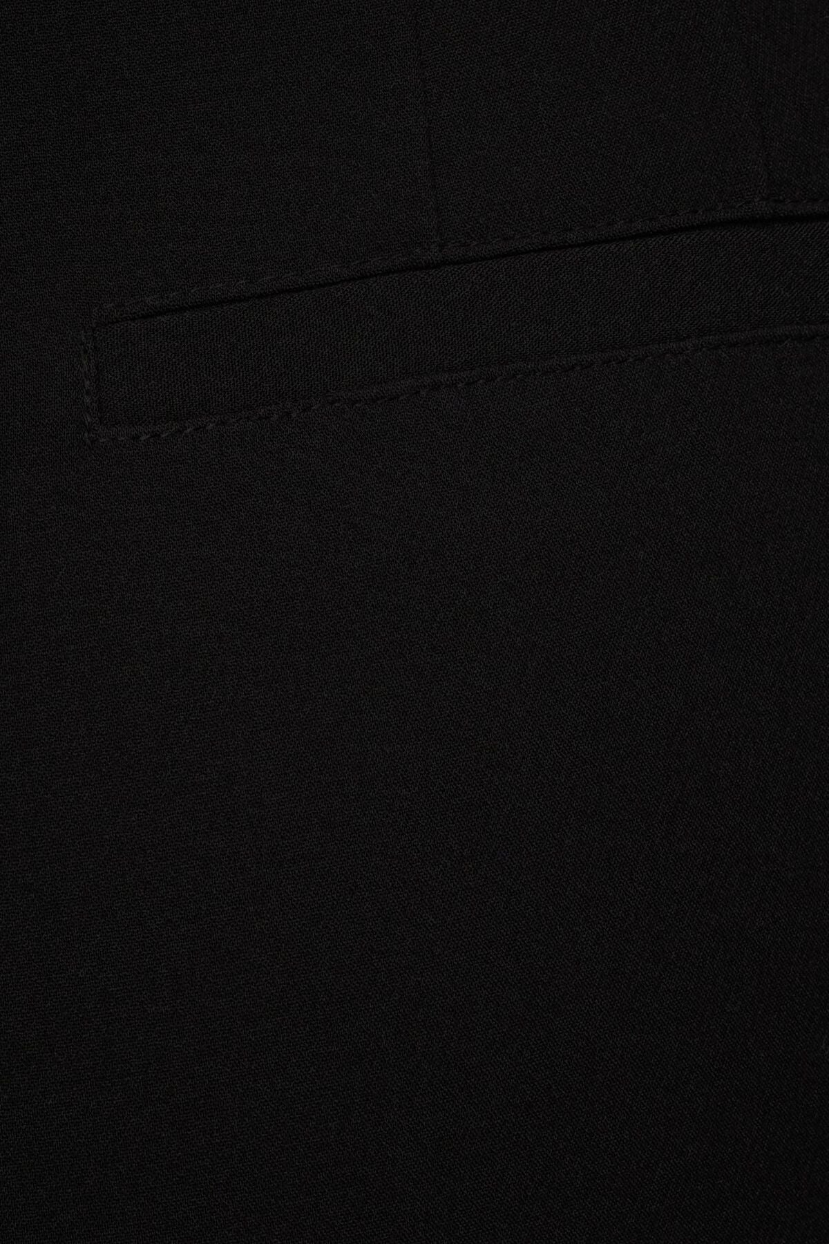 Slim Pintuck Ankle Pants