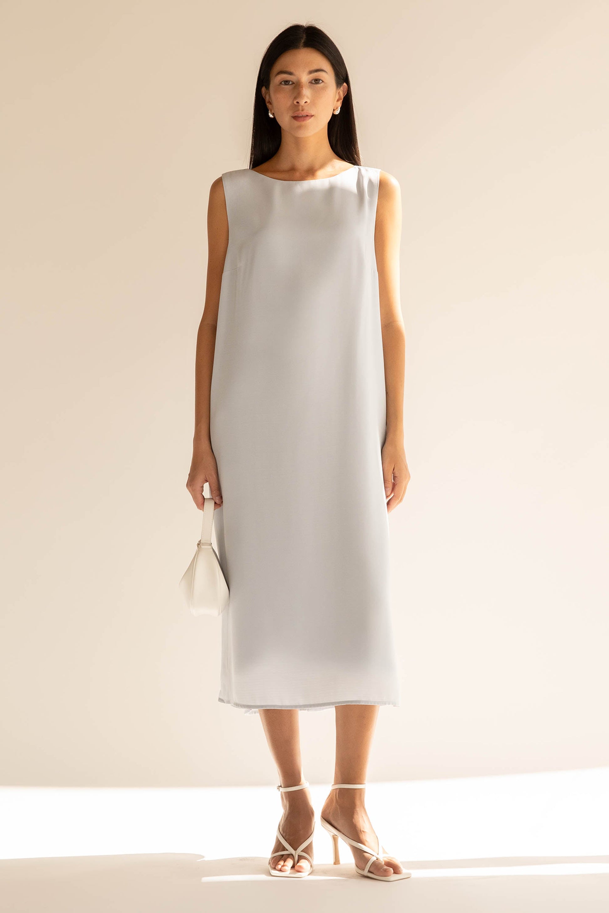 ROBE MIDI SANS MANCHES