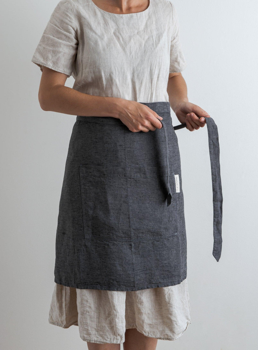 Half Linen Apron - Anthracite