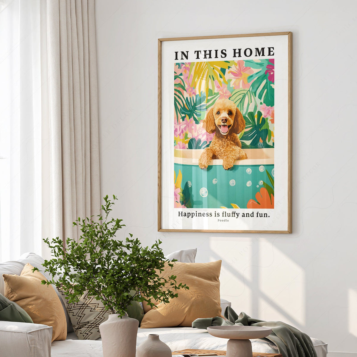 Illustration murale Caniche – Affiche « Dans cette maison, le bonheur est doux et amusant »