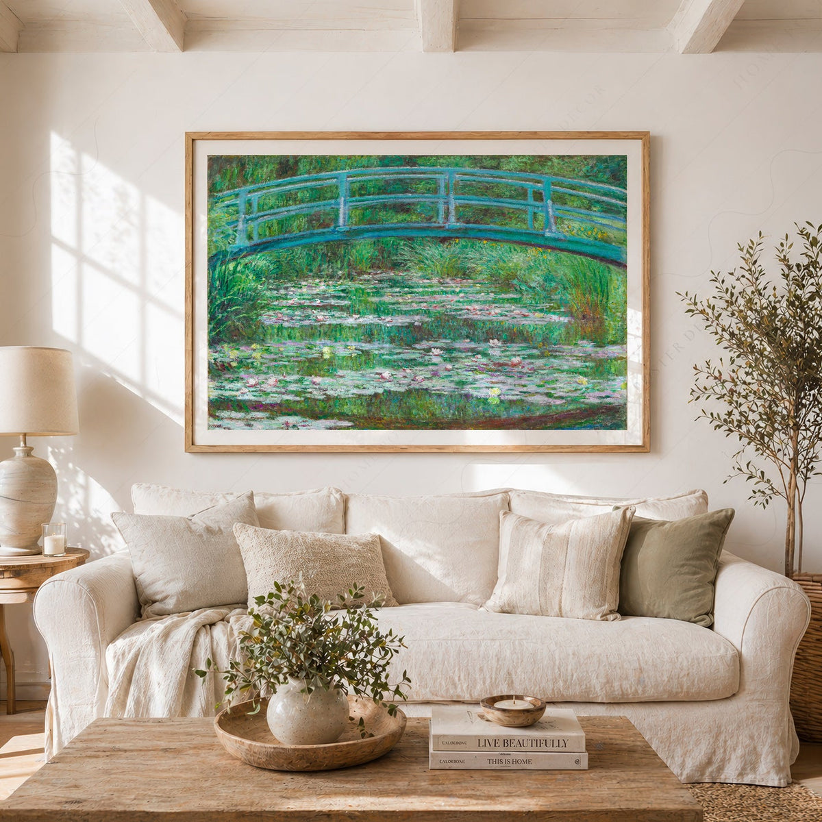 Claude Monet - Bridge over a Pond of Water Lilies - Museum Art Print