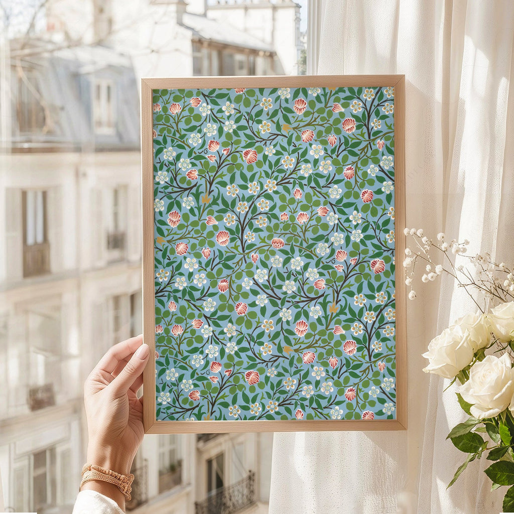 William Morris Clover Floral Pattern Print – Victorian Botanical Wall Art