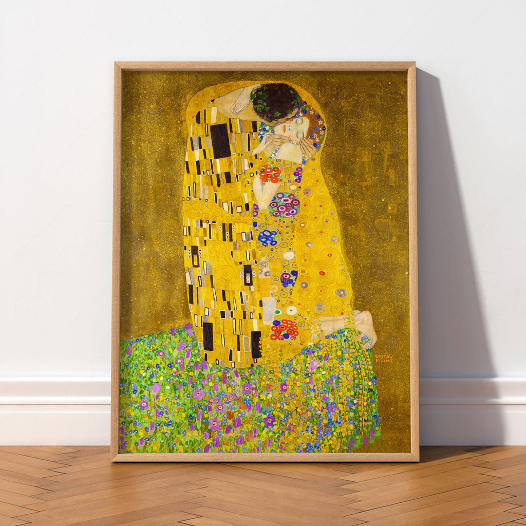 Gustav Klimt The Kiss Art Print – Golden Age Romantic Wall Decor
