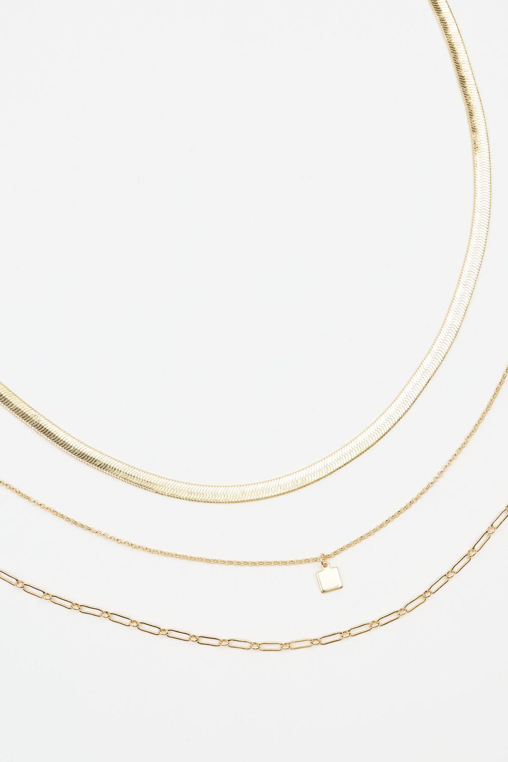 Ensemble de 3 colliers à chaîne classiques