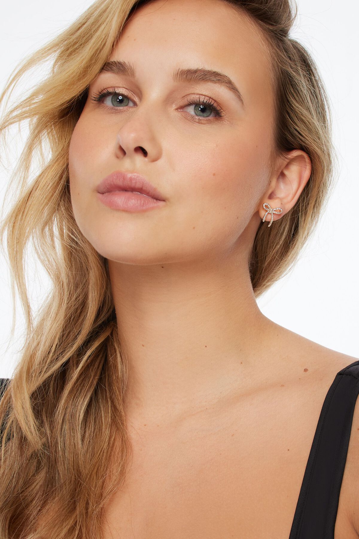 Boucles d'oreilles mini nœud en pierres précieuses