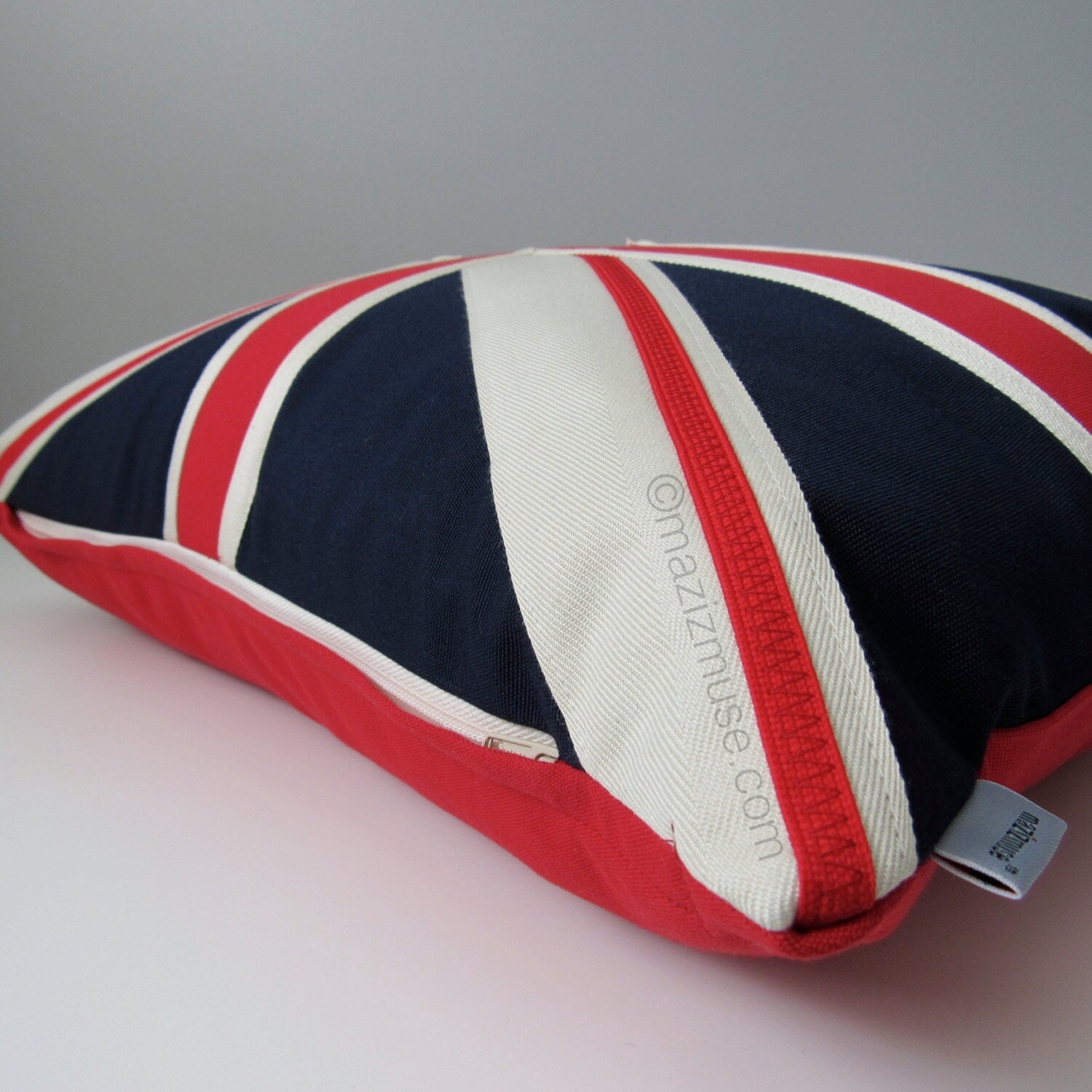 Coussin Union Jack, coussin Sunbrella® d'intérieur et d'extérieur avec drapeau britannique
