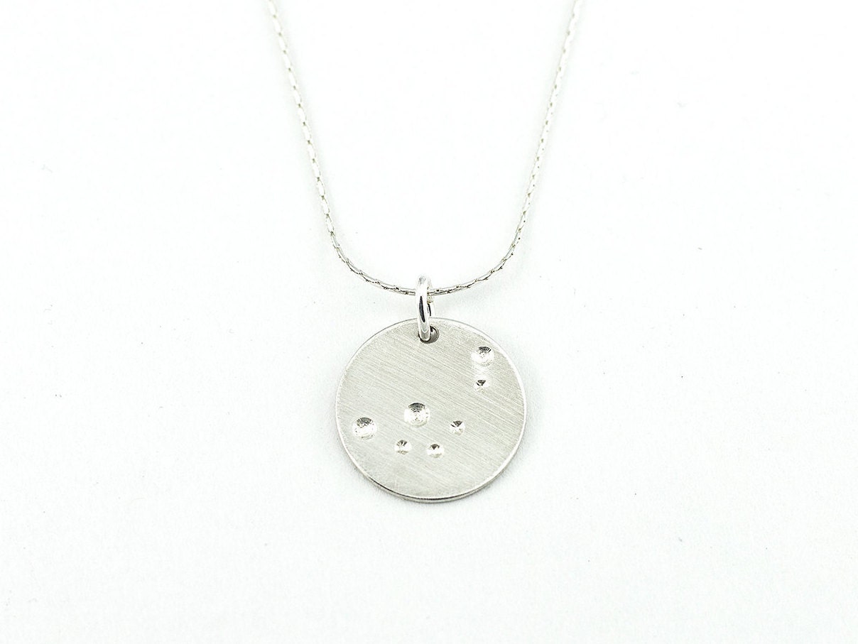 Collier pendentif pleine lune – Cercle argenté minimaliste, cadeau astronomique pour elle