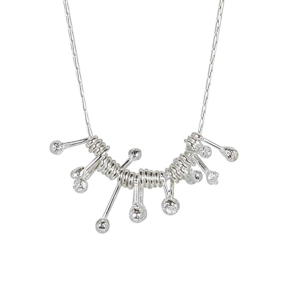Collier à franges en argent sterling oxydé : bijoux avant-gardistes à pointes