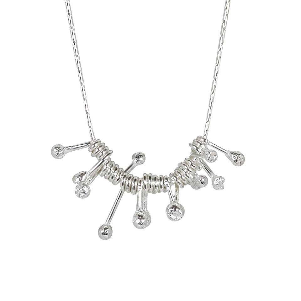 Collier à franges en argent sterling oxydé : bijoux avant-gardistes à pointes