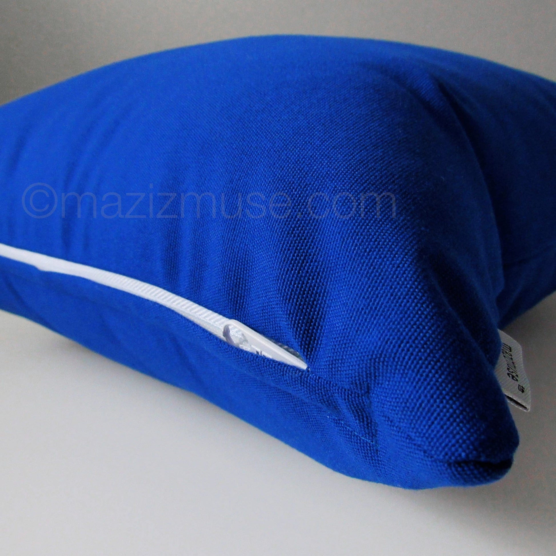 Housse de coussin d'extérieur Sunbrella True Blue, housse décorative bleu roi
