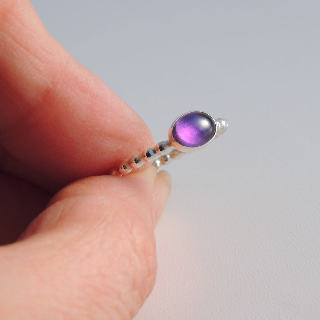 Bague solitaire en argent sterling avec améthyste ovale et pierre précieuse