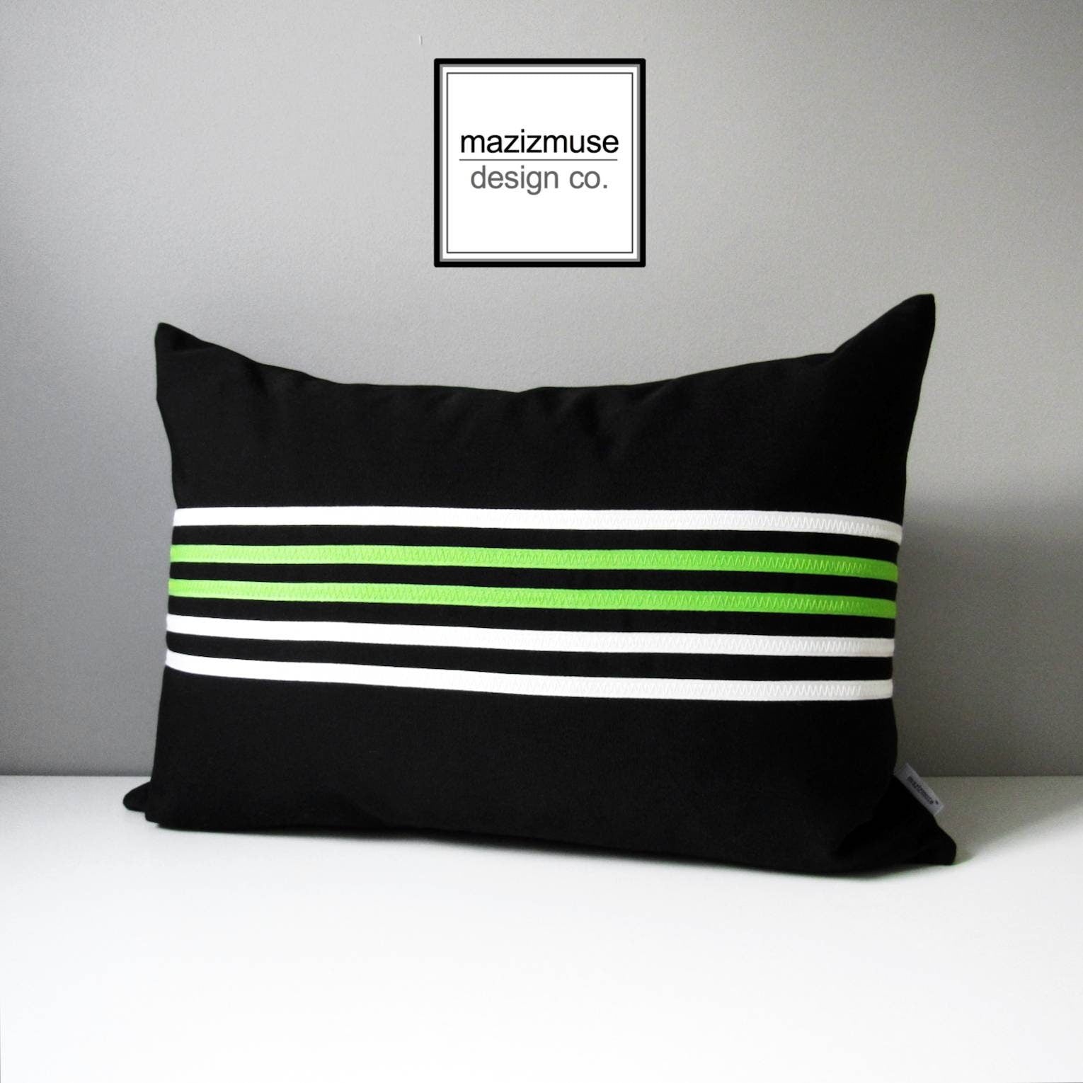 Housse de coussin décorative noire et vert citron, housse de coussin moderne rayée Sunbrella 