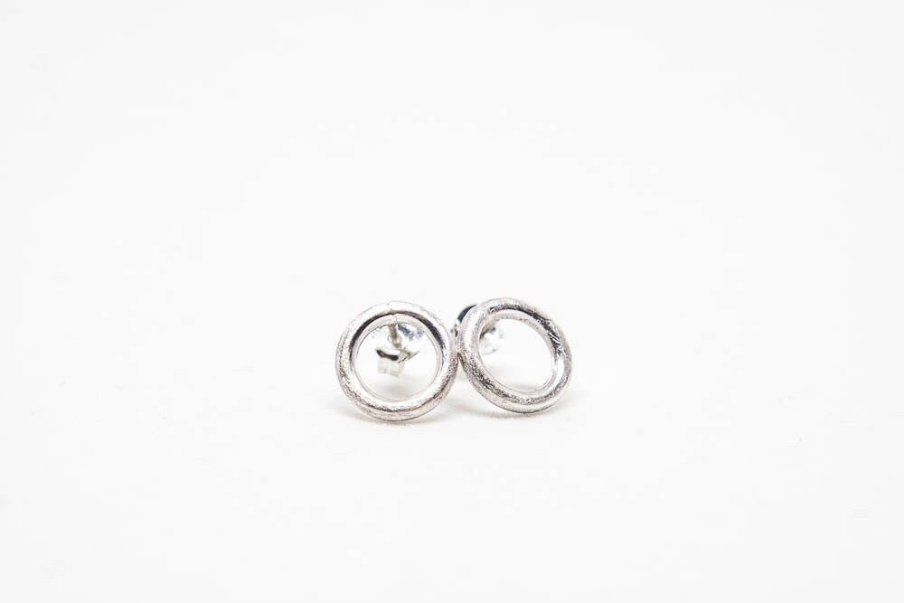 Boucles d'oreilles à tige en argent, petites boucles d'oreilles à tige, cadeau pour lui, boucles d'oreilles à tige unisexes, boucles d'oreilles minimalistes, cadeau pour elle, boucles d'oreilles de tous les jours.