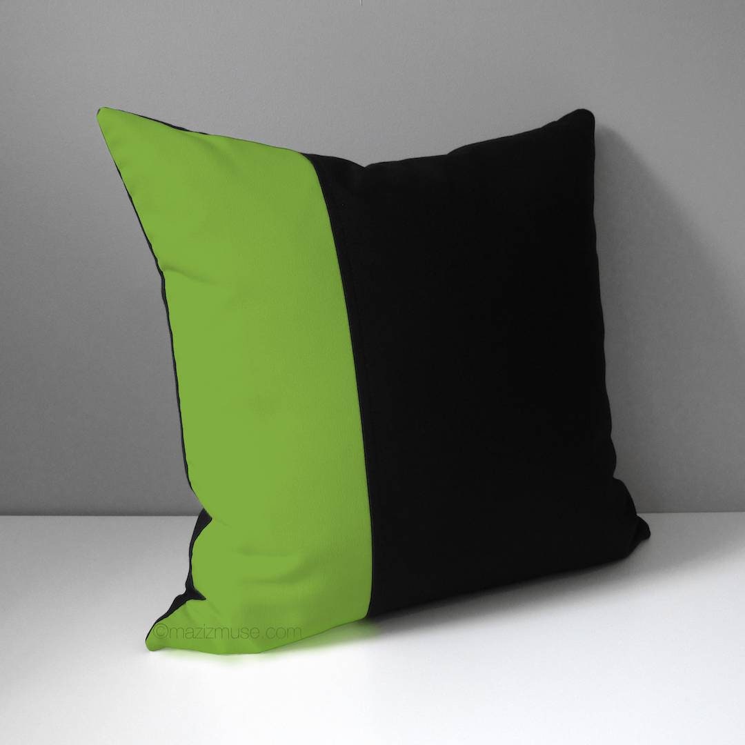 Housse de coussin d'extérieur moderne, motif géométrique vert et noir Sunbrella