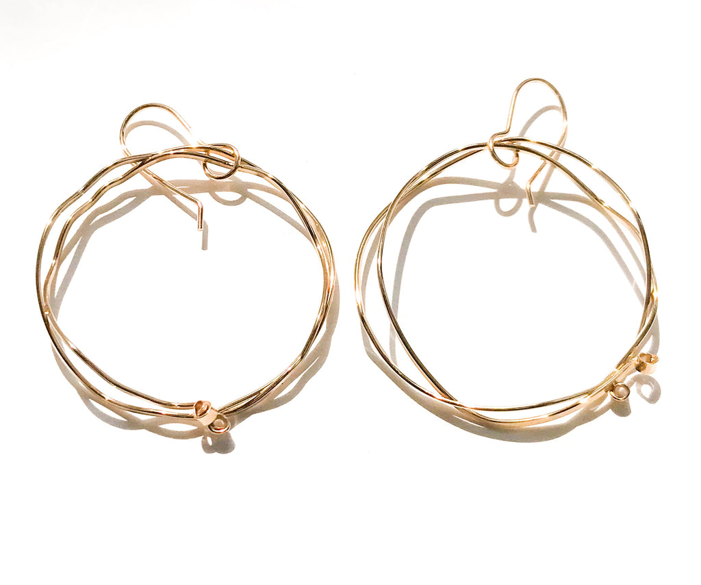 Grandes créoles en or 14 carats, cadeau pour petite amie à moins de 75 $, boucles d'oreilles vagues, créoles en or pour femme
