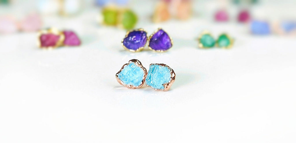 Boucles d'oreilles à tige en aigue-marine brute