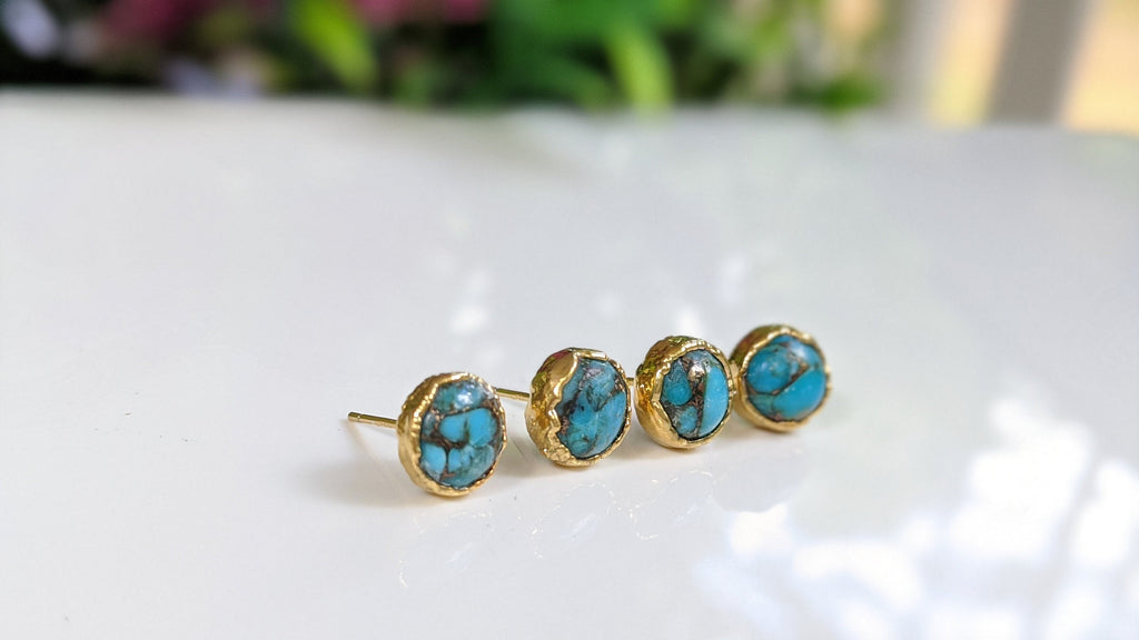 Boucles d'oreilles à tige turquoise