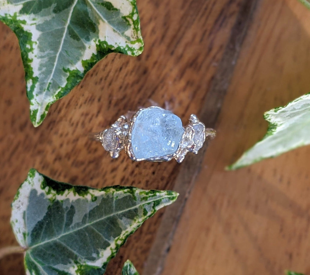 Bague brindille en aigue-marine brute et diamant