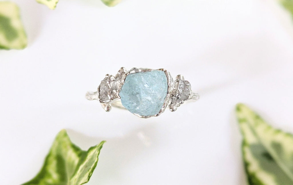 Bague brindille en aigue-marine brute et diamant
