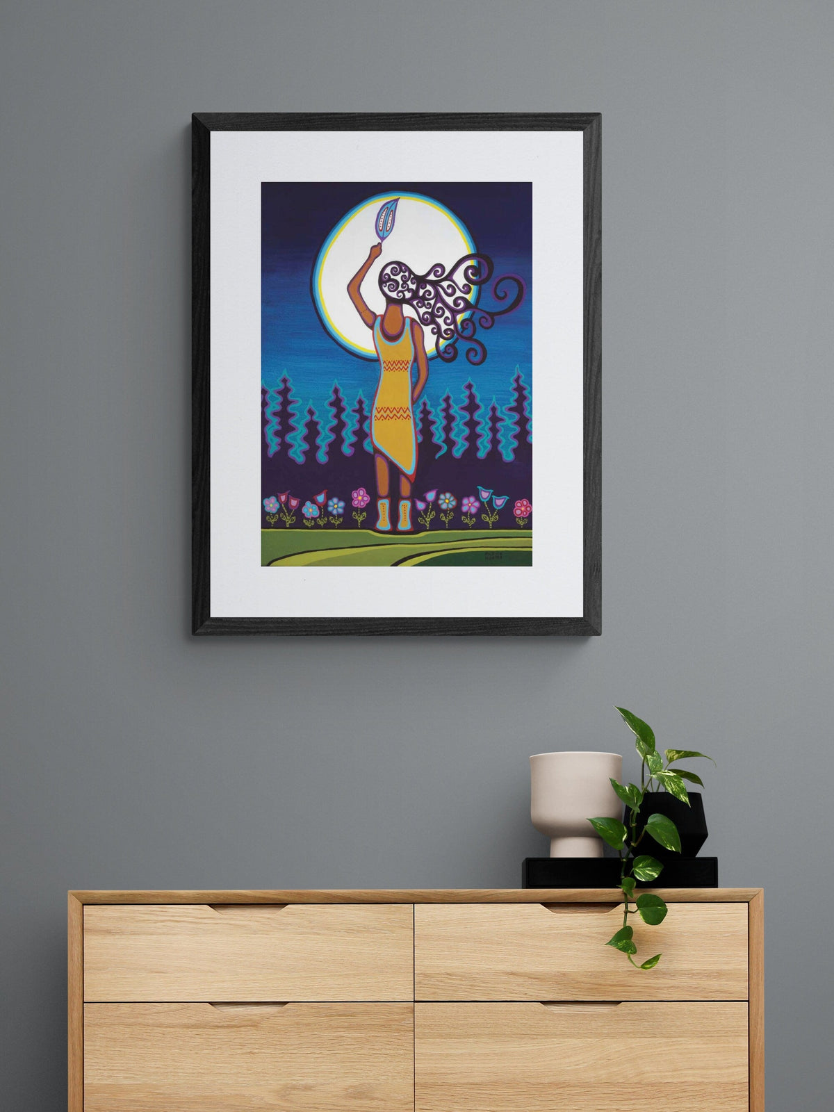 Femme et grand-mère lune par Patrick Hunter, estampe d'art autochtone, Premières Nations, Ojibwé, décor amérindien, art encadré