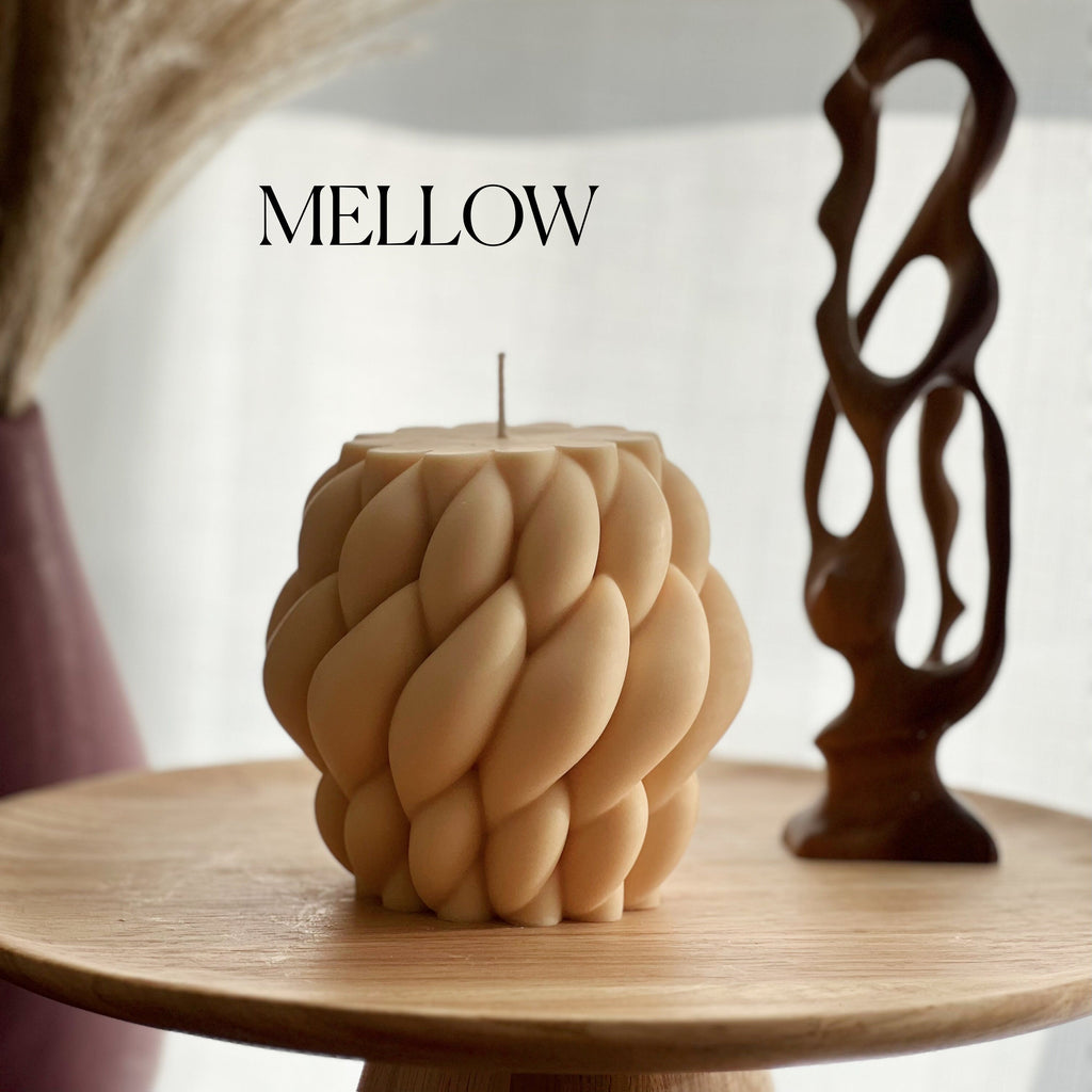 Large Knitted Soy Candle: Twisted Rope Coffee Table Decor