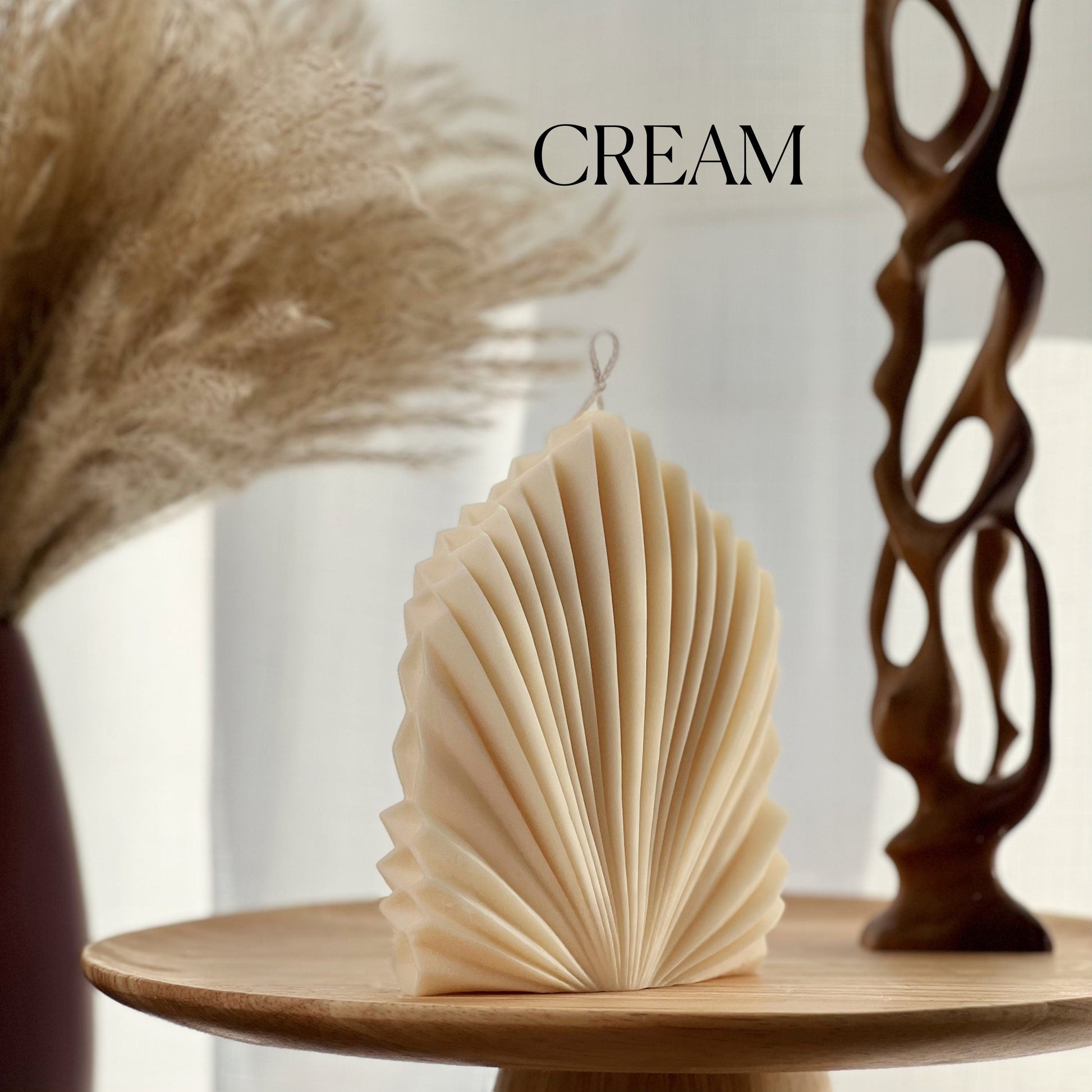 Palm Leaf Soy Candle | Sculptural Home Decor