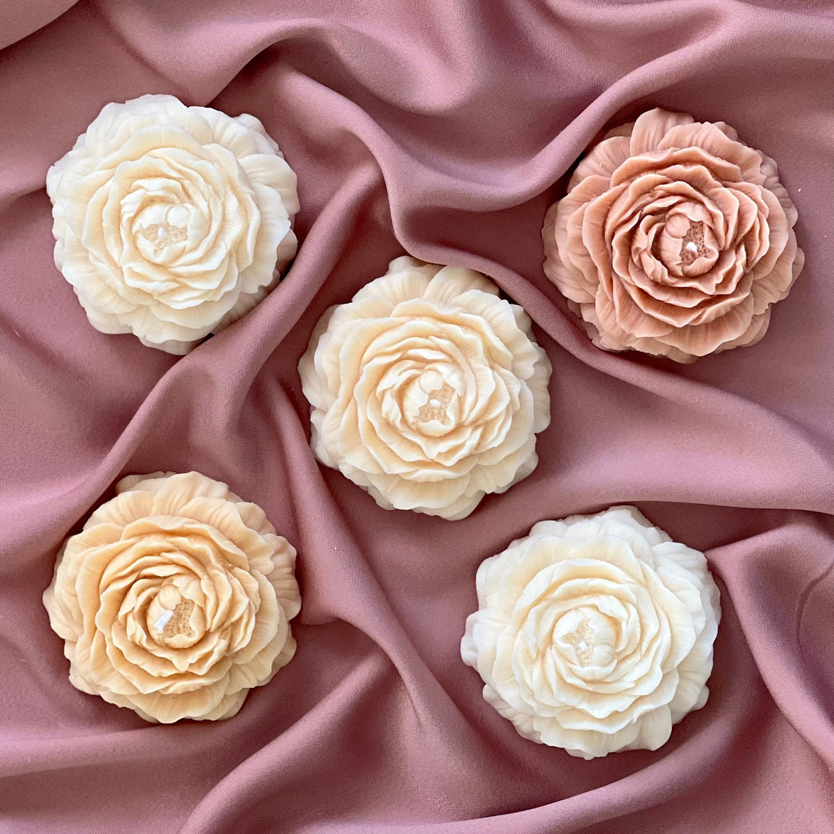 Bougie pivoine en cire de soja faite à la main | Décoration sculpturale pour la maison