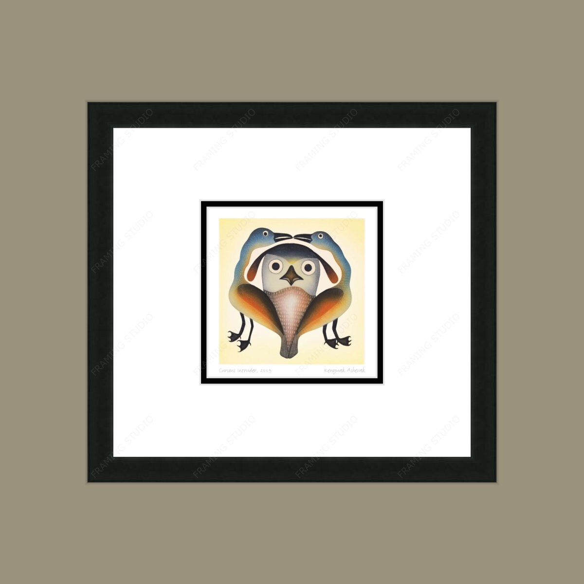 Intrus curieux, 2009 par Kenojuak Ashevak, carte d'art inuit autochtone, décor autochtone, carte d'art encadrée