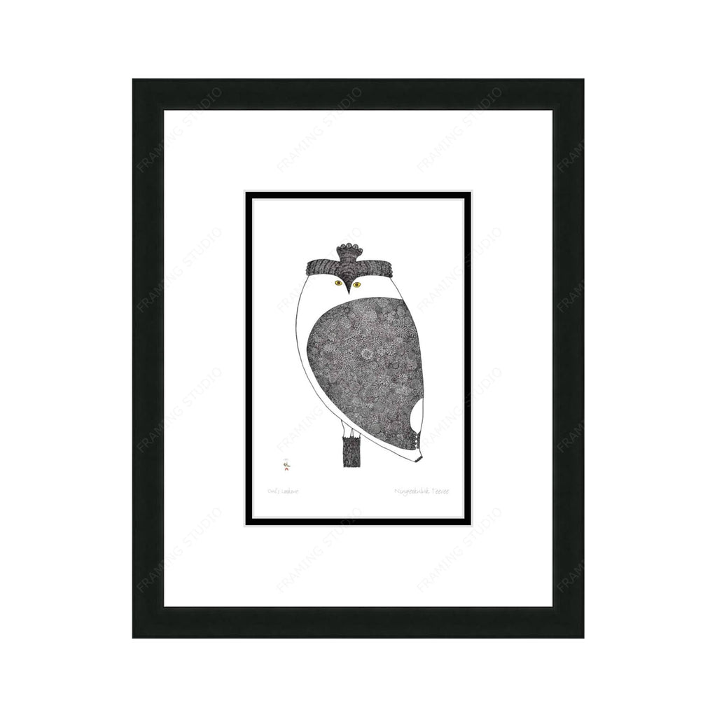 Owl's Lookout par Ningiukulu Teevee, carte d'art autochtone, carte d'art inuit encadrée