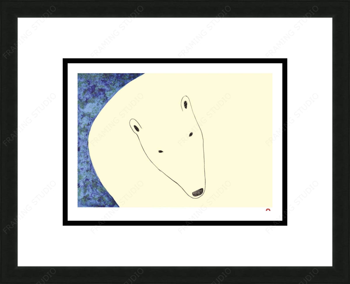 Curious Bear, 2008 par Ningiukulu Teevee, Carte d'art autochtone inuit, Décor autochtone, Carte d'art encadrée