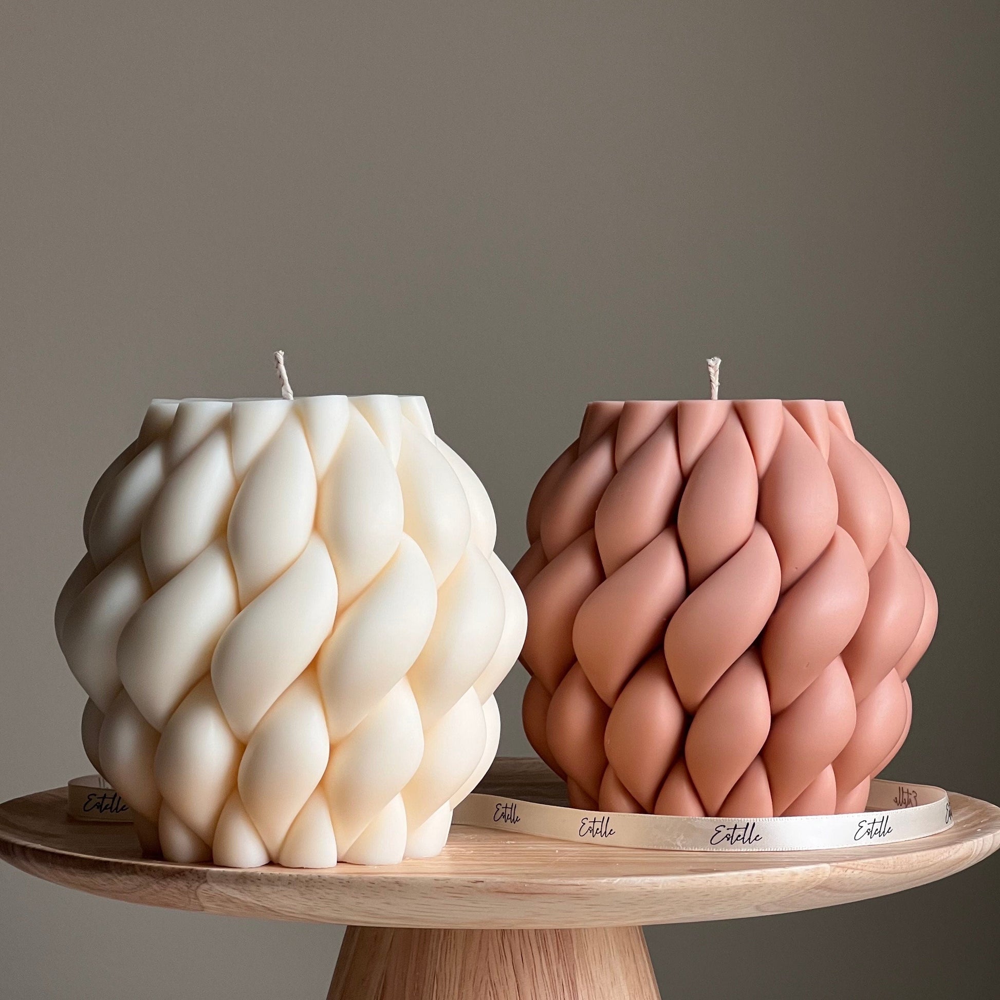 Large Swirl Knot Soy Candle | Trendy Minimalist Pillar Candle