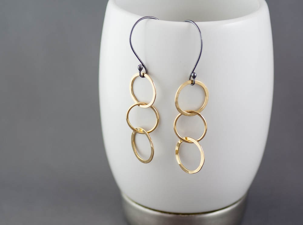 Boucles d'oreilles créoles à maillons, boucles d'oreilles en argent martelé, boucles d'oreilles en argent recyclé • Cadeau pour elle