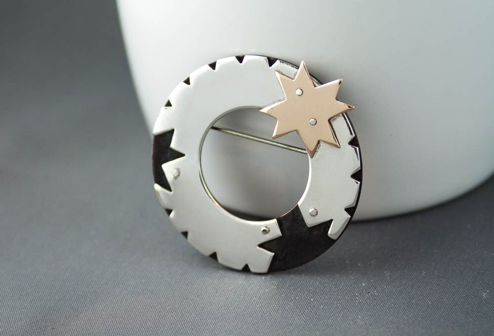 10k Gold Star and Moon Brooch, Sterling Silver Circle Brooch, Art Deco Brooch, Silver Shawl Pin