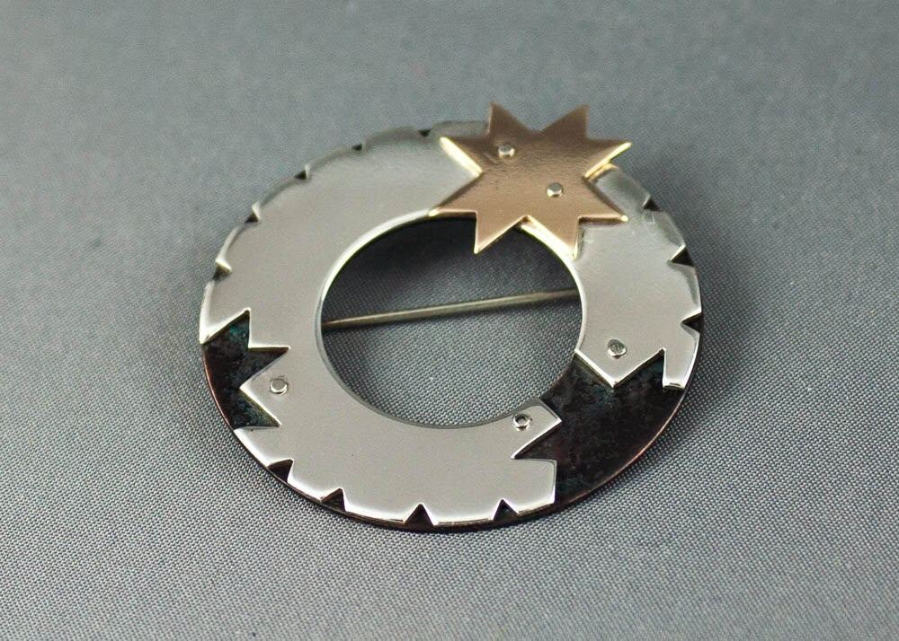Broche étoile et lune en or 10 carats, broche cercle en argent sterling, broche Art déco, épingle châle en argent