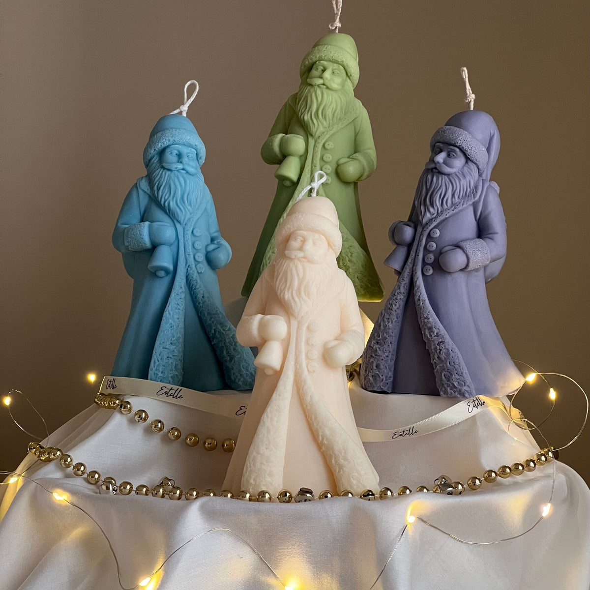 Bougie père Noël artisanale en cire de soja : décoration festive de Noël