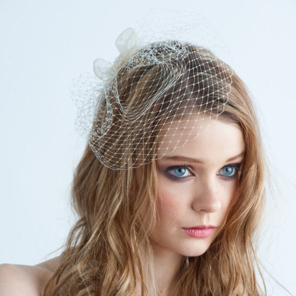 PILLBOX Mini Birdcage Bridal Veil with Bow