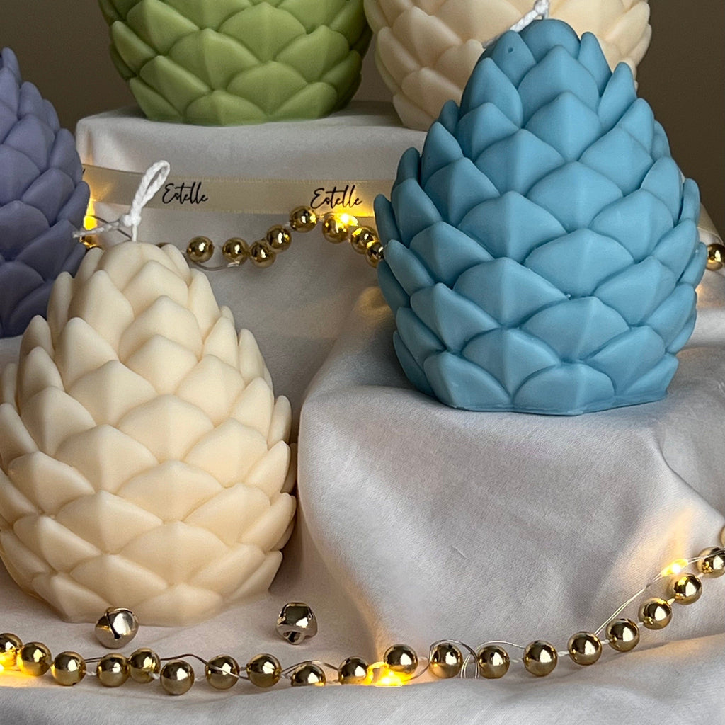Handmade Pine Cone Soy Candle: Christmas Home Decor