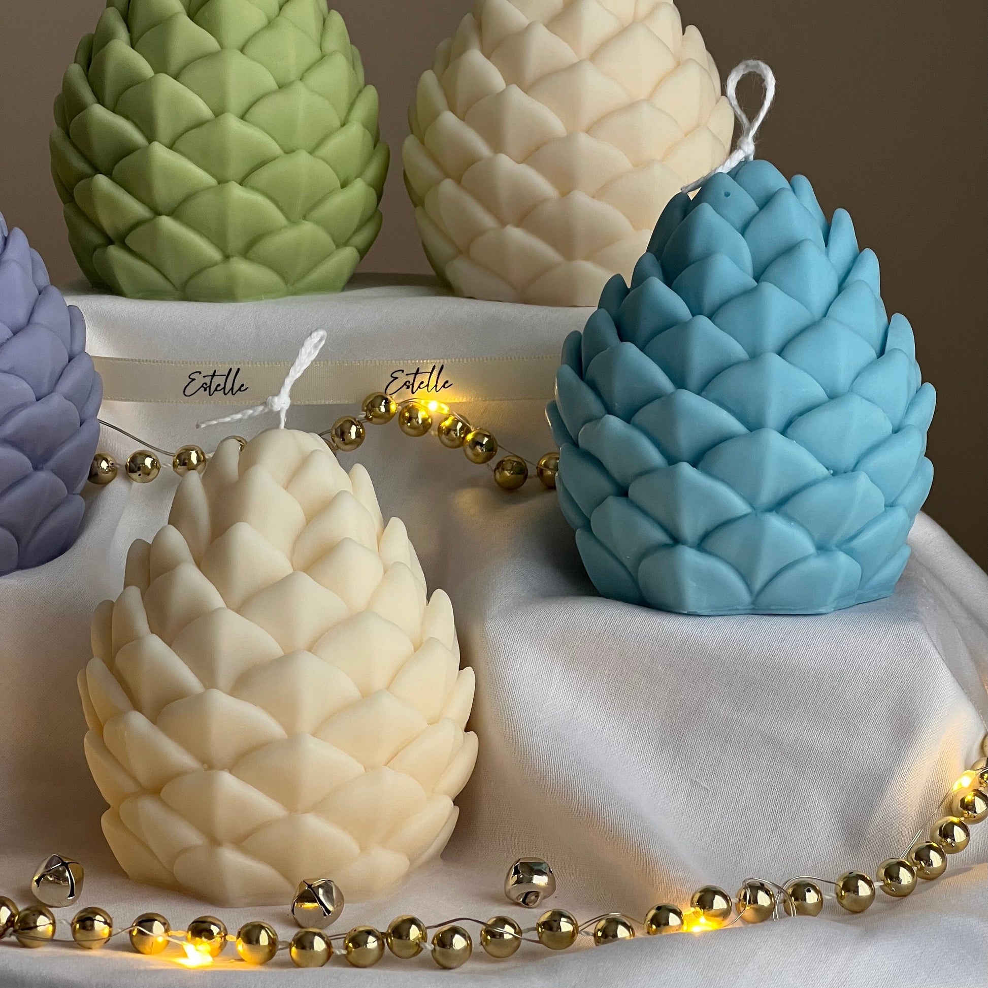 Handmade Pine Cone Soy Candle: Christmas Home Decor