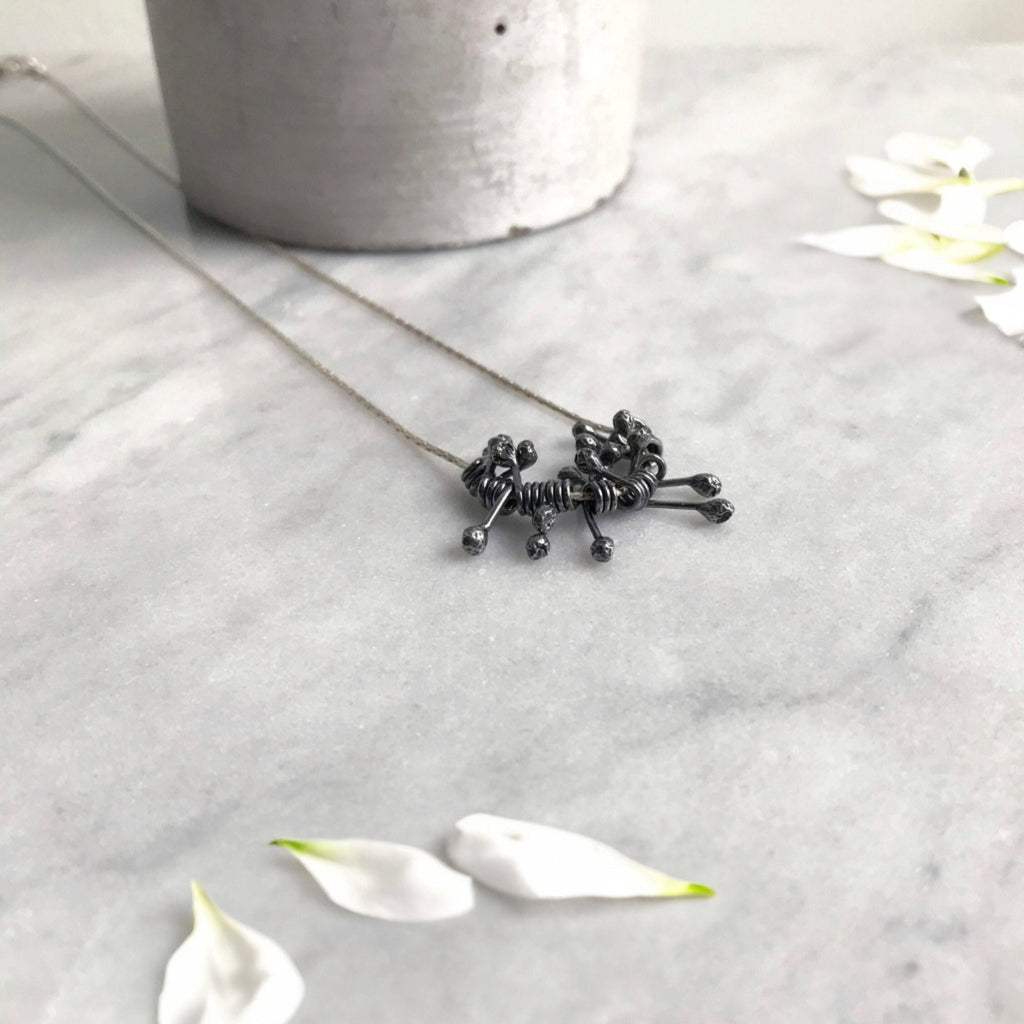Collier à franges en argent noir, collier à pointes en argent recyclé, cadeau bijou pour femme, collier gothique